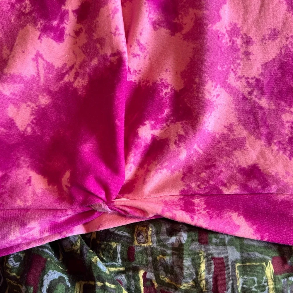 💖 Extremely Me Pink Tie Dye Twist Hem Long Sleeve Top Girls Size 10/12